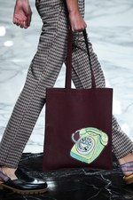 フェンディ 2018年春夏メンズコレクション -“ダブルF”の類まれなる存在感｜写真80