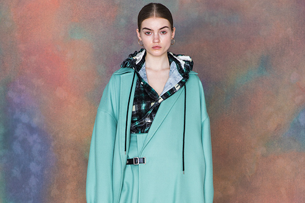 ネオンサイン 2017-18年秋冬 ウィメンズ&メンズ コレクション