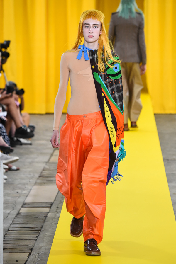 ウォルター ヴァン ベイレンドンク(Walter Van Beirendonck) 2018年春夏メンズコレクション  - 写真17