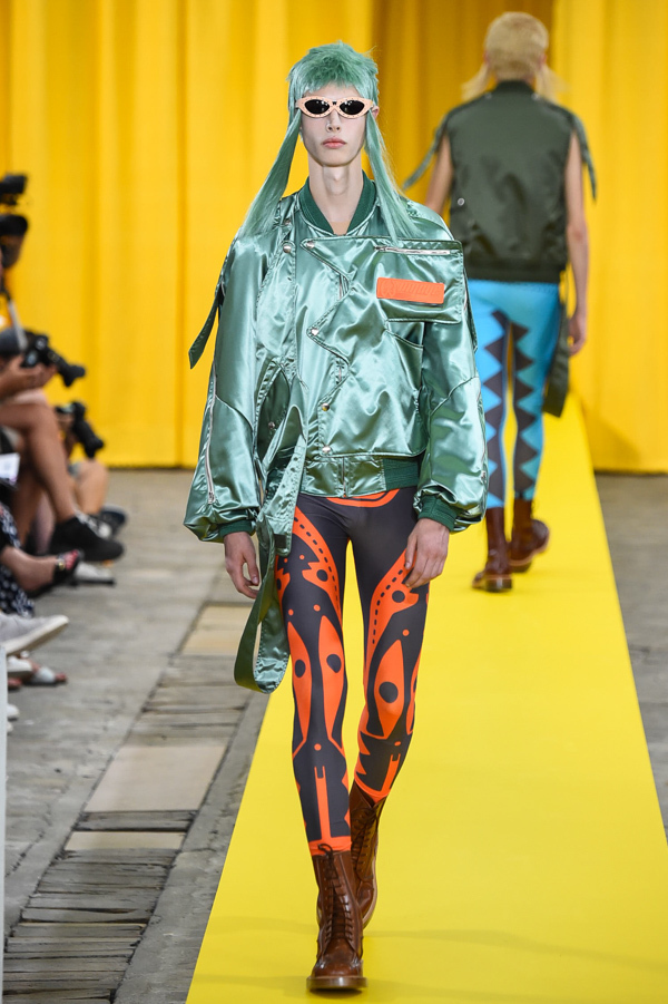 ウォルター ヴァン ベイレンドンク(Walter Van Beirendonck) 2018年春夏メンズコレクション  - 写真26