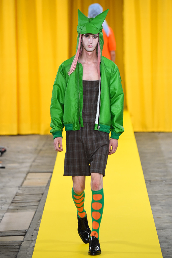 ウォルター ヴァン ベイレンドンク(Walter Van Beirendonck) 2018年春夏メンズコレクション  - 写真38