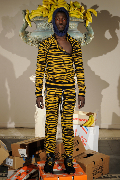 ベルンハルト ウィルヘルム(Bernhard Willhelm) 2012-13年秋冬 メンズコレクション  - 写真23
