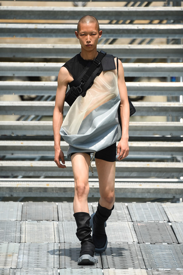 リック・オウエンス(Rick Owens) 2018年春夏メンズコレクション  - 写真2