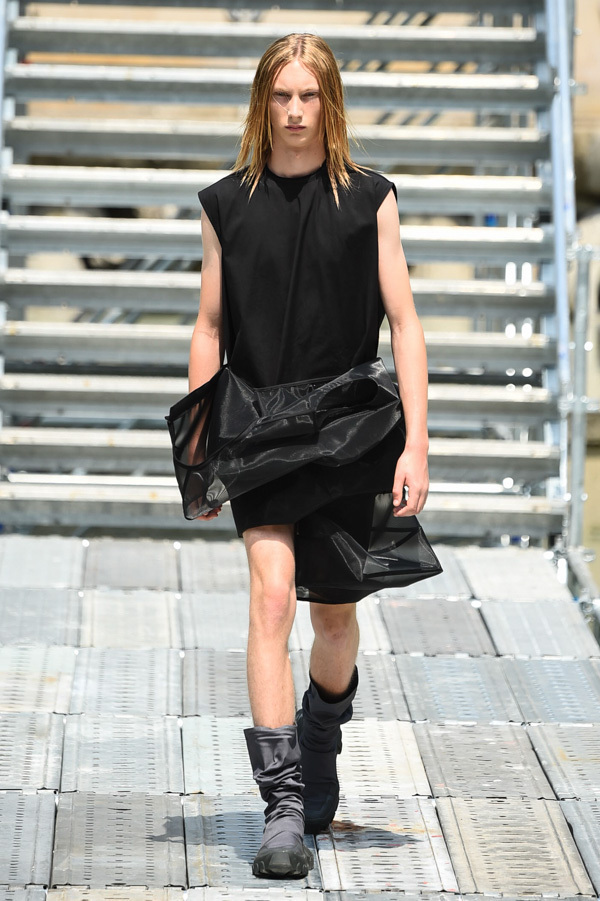 リック・オウエンス(Rick Owens) 2018年春夏メンズコレクション  - 写真10