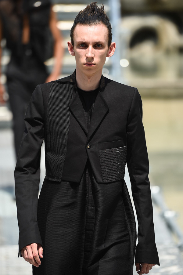 リック・オウエンス(Rick Owens) 2018年春夏メンズコレクション  - 写真21