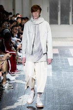 ヨウジヤマモト 2018年春夏メンズコレクション - 言葉とその絵が示すこと｜写真5