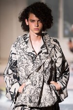 ヨウジヤマモト 2018年春夏メンズコレクション - 言葉とその絵が示すこと｜写真28