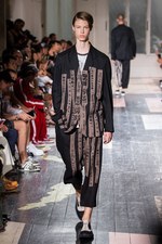 ヨウジヤマモト 2018年春夏メンズコレクション - 言葉とその絵が示すこと｜写真36