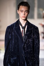 ヨウジヤマモト 2018年春夏メンズコレクション - 言葉とその絵が示すこと｜写真63