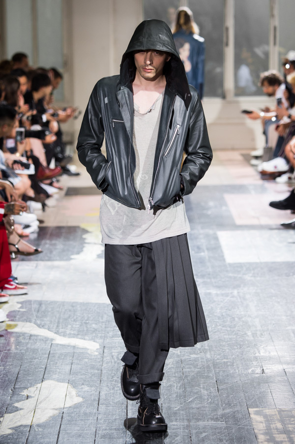 ヨウジヤマモト(Yohji Yamamoto) 2018年春夏メンズコレクション  - 写真9