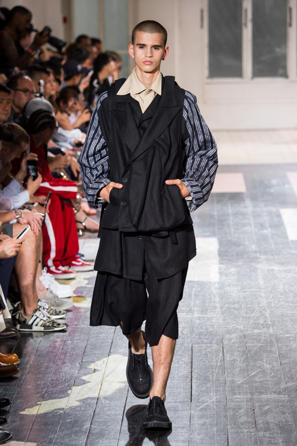 ヨウジヤマモト(Yohji Yamamoto) 2018年春夏メンズコレクション シルエット - 写真12