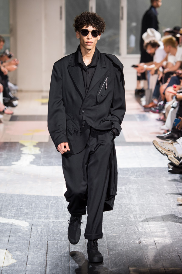 ヨウジヤマモト(Yohji Yamamoto) 2018年春夏メンズコレクション シルエット - 写真24