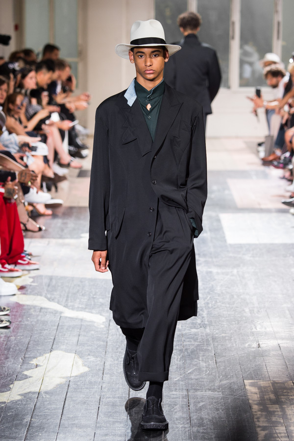 ヨウジヤマモト(Yohji Yamamoto) 2018年春夏メンズコレクション シルエット - 写真25