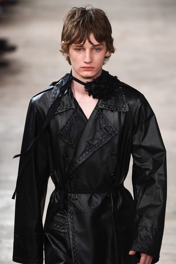アン ドゥムルメステール(ANN DEMEULEMEESTER) 2018年春夏メンズコレクション  - 写真3