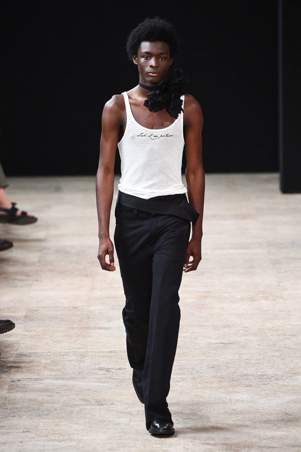 アン ドゥムルメステール(ANN DEMEULEMEESTER) 2018年春夏メンズコレクション  - 写真4