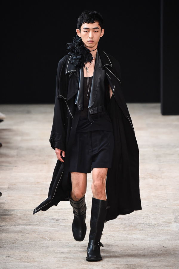 アン ドゥムルメステール(ANN DEMEULEMEESTER) 2018年春夏メンズコレクション  - 写真7