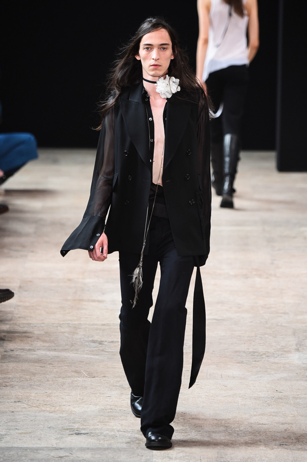 アン ドゥムルメステール(ANN DEMEULEMEESTER) 2018年春夏メンズコレクション  - 写真22
