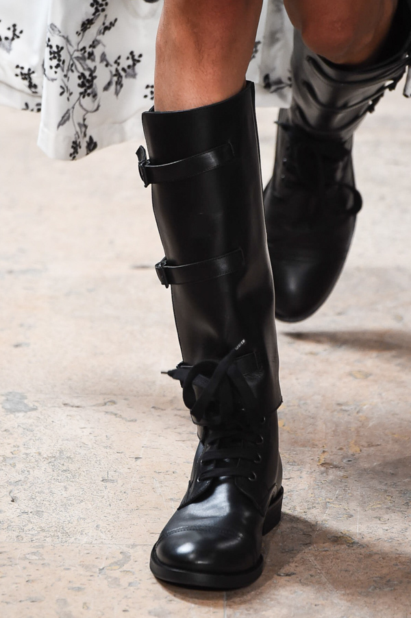 アン ドゥムルメステール(ANN DEMEULEMEESTER) 2018年春夏メンズコレクション  - 写真25