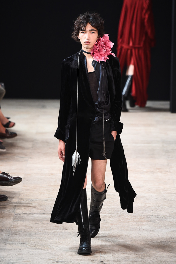 アン ドゥムルメステール(ANN DEMEULEMEESTER) 2018年春夏メンズコレクション  - 写真49