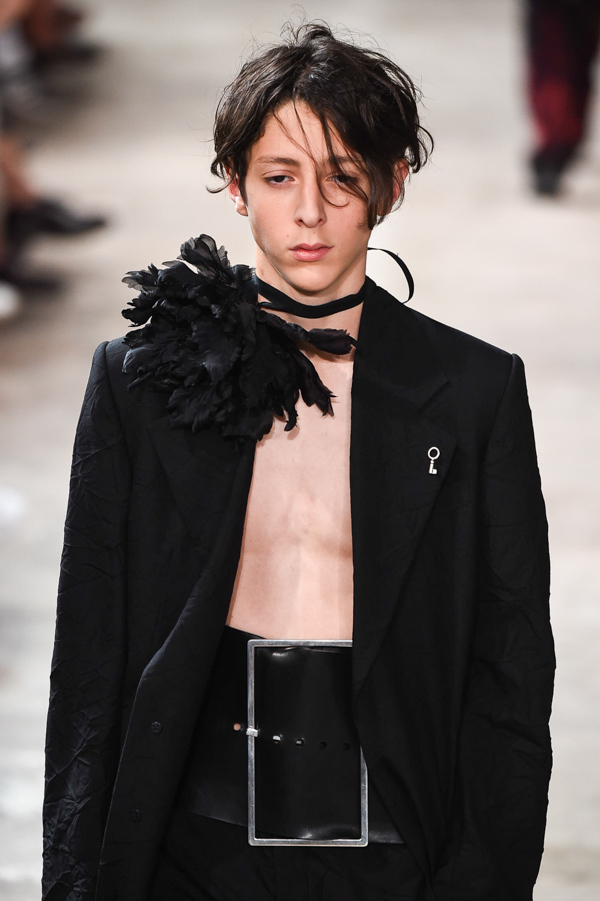 アン ドゥムルメステール(ANN DEMEULEMEESTER) 2018年春夏メンズコレクション  - 写真54