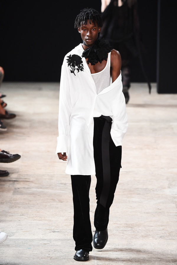 アン ドゥムルメステール(ANN DEMEULEMEESTER) 2018年春夏メンズコレクション  - 写真64