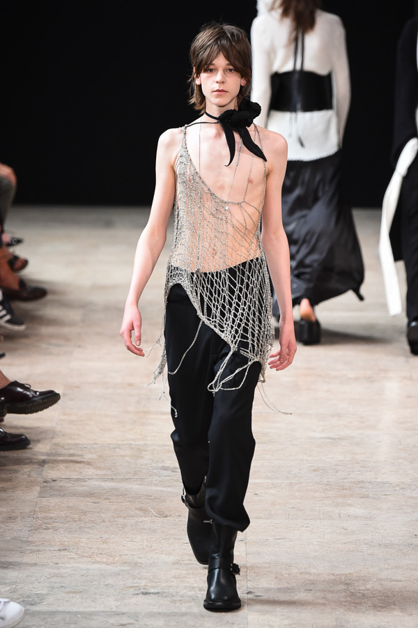 アン ドゥムルメステール(ANN DEMEULEMEESTER) 2018年春夏メンズコレクション  - 写真65