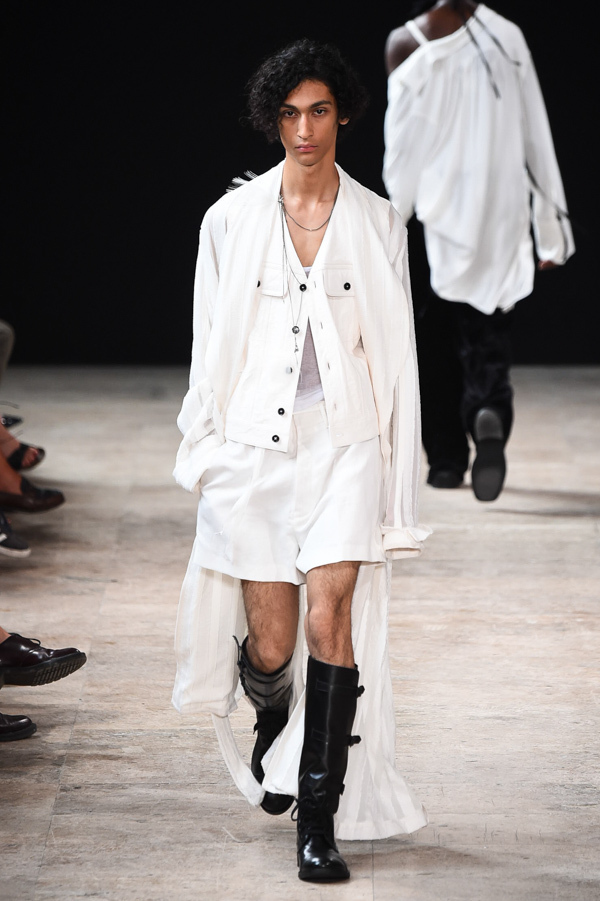 アン ドゥムルメステール(ANN DEMEULEMEESTER) 2018年春夏メンズコレクション  - 写真69