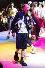 コム デ ギャルソン・オム プリュス 2018年春夏コレクション、“服の哲学”に触れるショータイム｜写真62