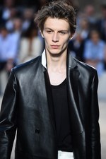 ベルルッティ 2018年春夏コレクション - 旅の中で出会う色｜写真29