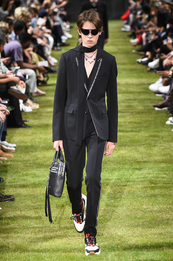 ディオール オム(DIOR HOMME) 2018年夏メンズコレクション シルエット - 写真13