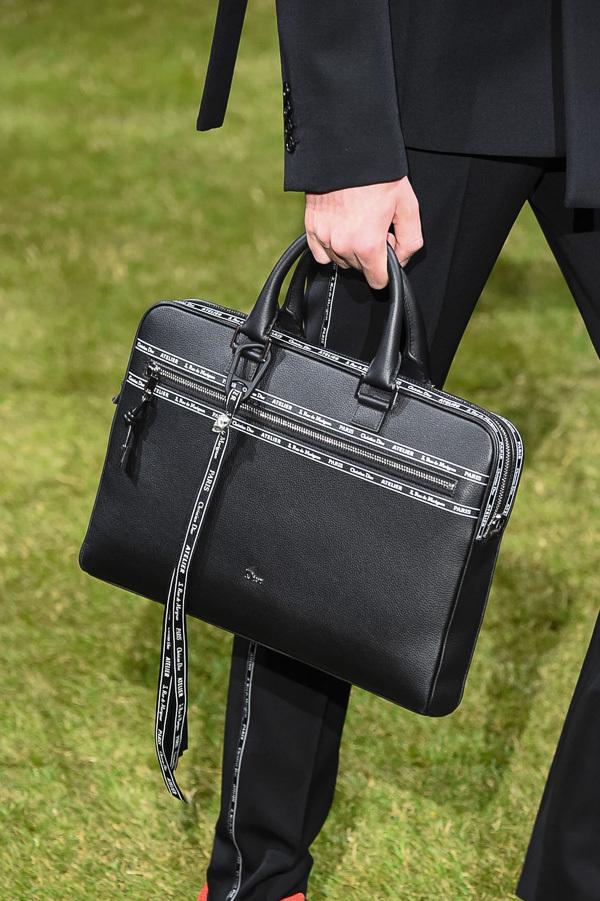 ディオール オム(DIOR HOMME) 2018年夏メンズコレクション  - 写真19