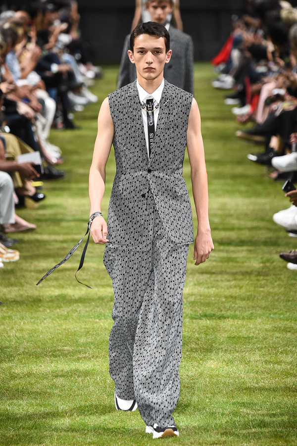 ディオール オム(DIOR HOMME) 2018年夏メンズコレクション  - 写真24