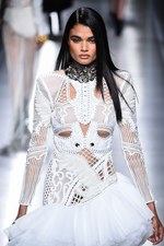 バルマン 2018年春夏メンズコレクション - ゴシックやパンクのハードスタイルを現代的に｜写真101