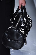 バルマン 2018年春夏メンズコレクション - ゴシックやパンクのハードスタイルを現代的に｜写真20