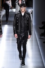 バルマン 2018年春夏メンズコレクション - ゴシックやパンクのハードスタイルを現代的に｜写真27
