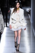 バルマン 2018年春夏メンズコレクション - ゴシックやパンクのハードスタイルを現代的に｜写真30