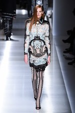 バルマン 2018年春夏メンズコレクション - ゴシックやパンクのハードスタイルを現代的に｜写真40