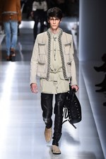 バルマン 2018年春夏メンズコレクション - ゴシックやパンクのハードスタイルを現代的に｜写真51