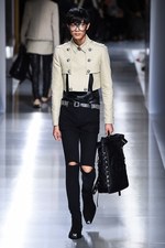 バルマン 2018年春夏メンズコレクション - ゴシックやパンクのハードスタイルを現代的に｜写真54