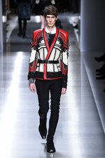 バルマン 2018年春夏メンズコレクション - ゴシックやパンクのハードスタイルを現代的に｜写真70