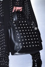 バルマン 2018年春夏メンズコレクション - ゴシックやパンクのハードスタイルを現代的に｜写真85