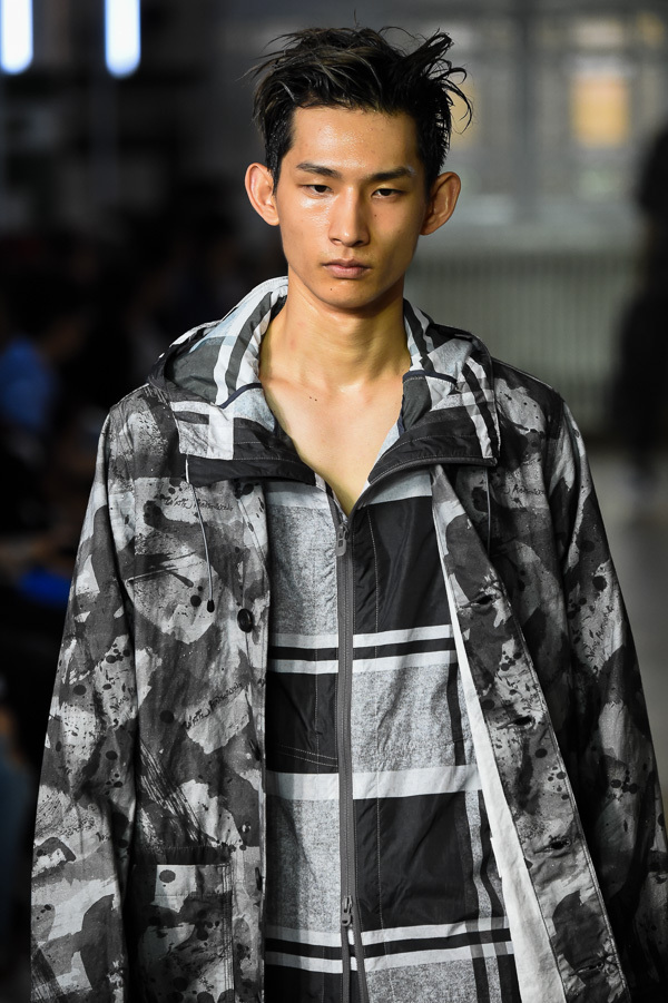 ホワイトマウンテニアリング(White Mountaineering) 2018年春夏メンズコレクション  - 写真45