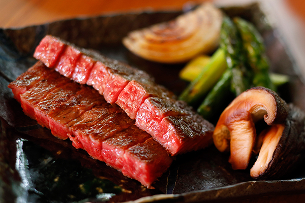 鉄板焼き｜「プレミアムガーデンビアホール」鉄板焼き×ビール、ホテルニューオータニにて