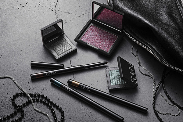 アイシャドー｜NARS、2017年秋の新色 - シアーな輝きを放つアイシャドー＆ブラッシュでクールな印象に