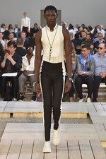 アレキサンダー・マックイーン 2018年春夏メンズコレクション - 美しきテーラリングの力｜写真3