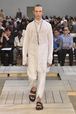 アレキサンダー・マックイーン 2018年春夏メンズコレクション - 美しきテーラリングの力｜写真16