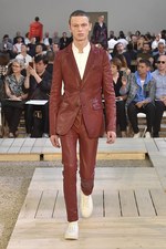 アレキサンダー・マックイーン 2018年春夏メンズコレクション - 美しきテーラリングの力｜写真25