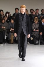 イッセイ ミヤケ メン 2012-13年秋冬コレクション - 日本の重ねの手法落とし込んだ、味わい深い服作り｜写真14