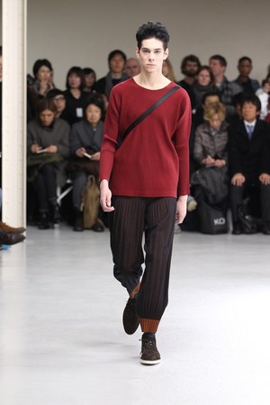 イッセイ ミヤケ メン 2012-13年秋冬コレクション - 日本の重ねの手法落とし込んだ、味わい深い服作り|写真8