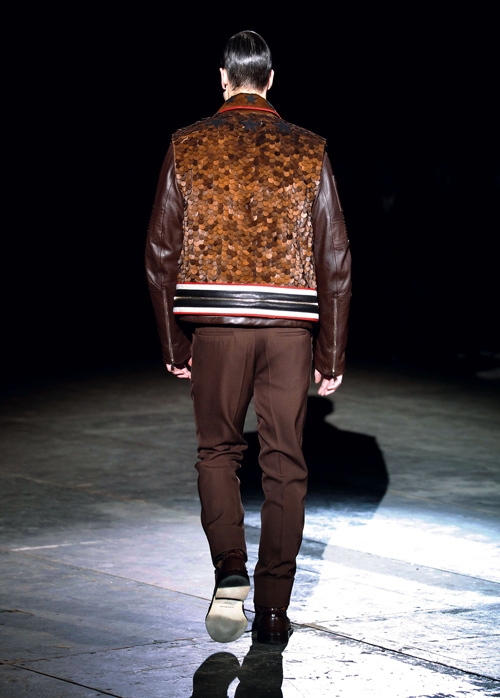 ジバンシィ バイ リカルド ティッシ (Givenchy by Riccardo